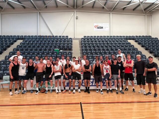 Switching codes for the arvo 🏀
Big congrats to 'Give us the trophy already,' the winning side with Blake Wilhelm, Nate Dimanlig, Menno Inverarity and Jayden Rigoll.Also thanks to @warwicksenatorsbasketball for having us.